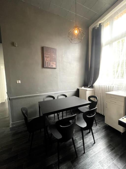 Agréable maison de ville dans la plus belle Avenue Orléans Esterno foto